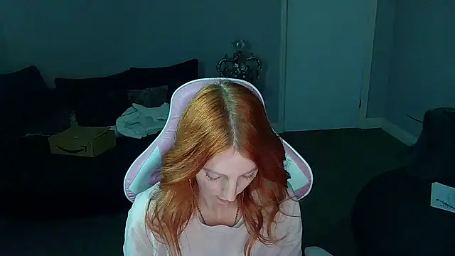 Red firesquirt online show from March 20, 2025, 9:56 pm