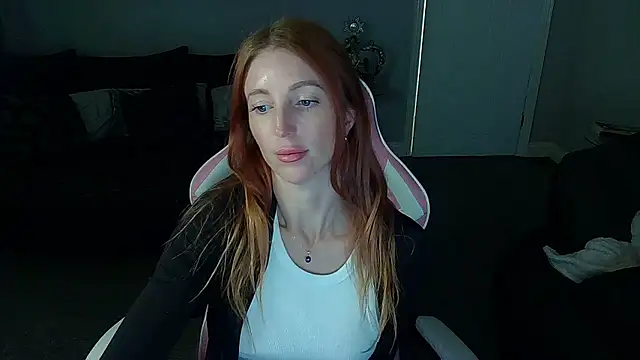 Red firesquirt online show from January 12, 2026, 12:45 pm