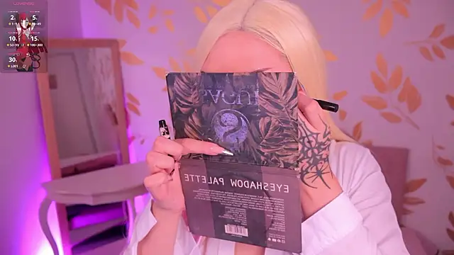 Snapshot of Misselektra__ chatting on February 2, 2026, 4:00 am Misselektra online show from February 2, 2026, 4:00 am