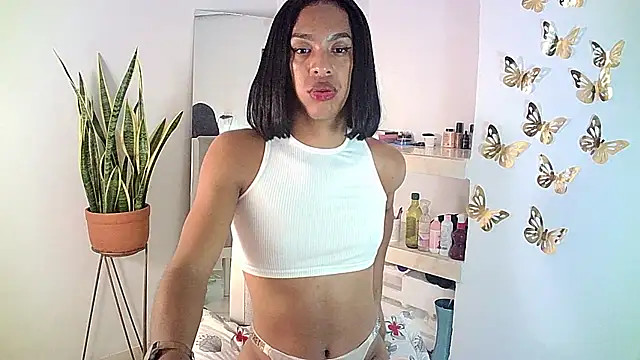 Snapshot of carmen14 chatting on February 25, 2025, 7:27 pm carmen14 online show from February 25, 2025, 7:27 pm