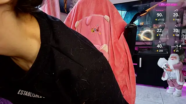 TiffanyBela online show from November 13, 2025, 5:17 pm