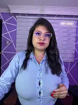 MiiaaJoness online show from April 24, 2026, 4:20 pm