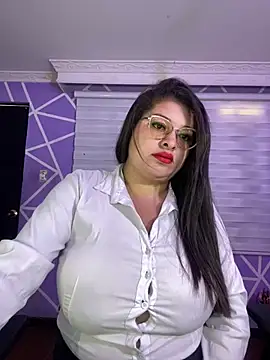 MiiaaJoness online show from January 19, 2026, 3:27 pm