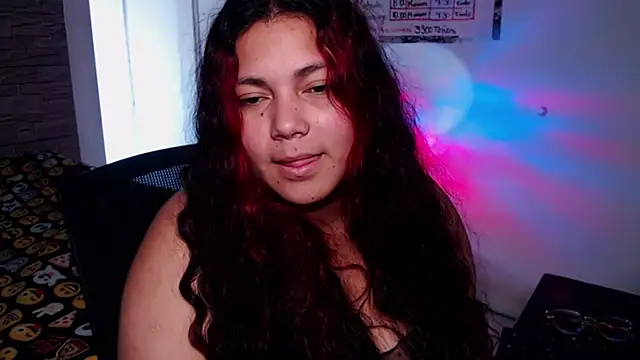 Snapshot of girl_milk2 chatting on March 2, 2026, 3:41 pm girl milk2 online show from March 2, 2026, 3:41 pm