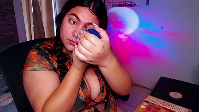 Snapshot of girl_milk2 chatting on February 26, 2026, 1:33 pm girl milk2 online show from February 26, 2026, 1:33 pm