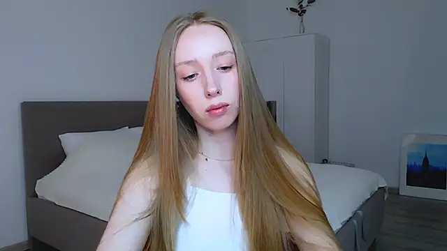 Snapshot of Luna_insniity chatting on February 24, 2025, 7:41 pm Luna insniity online show from February 24, 2025, 7:41 pm