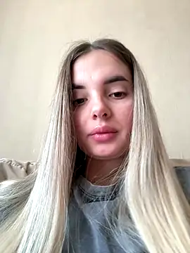 Donna Evans online show from October 17, 2025, 4:05 am