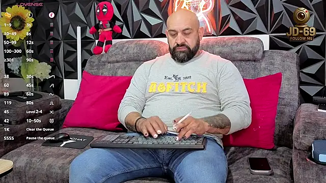 Snapshot of JD-69 chatting on November 27, 2025, 5:35 pm JD-69 online show from November 27, 2025, 5:35 pm