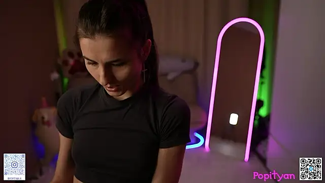 Snapshot of popityan1 chatting on February 4, 2026, 7:58 am popityan1 online show from February 4, 2026, 7:58 am