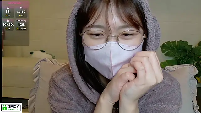 SUZU  online show from February 2, 2026, 1:10 pm