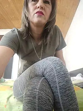 naughtymilfT online show from February 25, 2026, 10:04 am