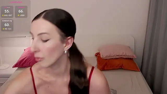 Snapshot of -Allure- chatting on July 9, 2026, 9:03 pm -Allure- online show from July 9, 2026, 9:03 pm