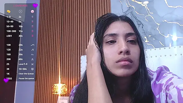 Snapshot of littlee_emilyy_ chatting on January 15, 2025, 6:12 am littlee emilyy online show from January 15, 2025, 6:12 am