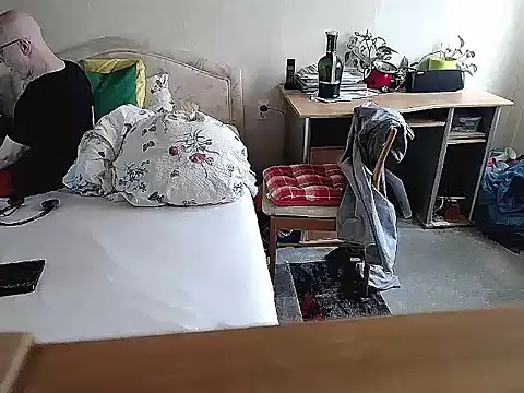 Snapshot of HornyRalfi55 chatting on February 2, 2026, 1:43 pm HornyRalfi55 online show from February 2, 2026, 1:43 pm