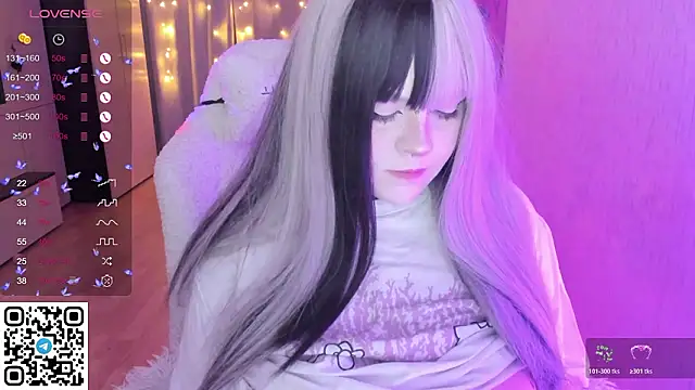 SelenaCute online show from February 5, 2026, 4:41 am