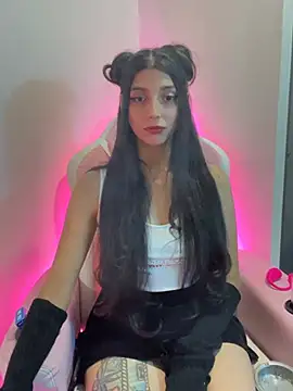 Snapshot of Felicia_smok3 chatting on May 2, 2026, 3:23 am Felicia smok3 online show from May 2, 2026, 3:23 am