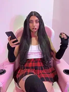 Felicia smok3 online show from April 3, 2026, 12:50 am