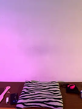 Felicia smok3 online show from January 17, 2026, 4:05 am