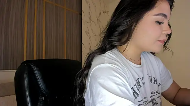 IsabellaAllen online show from February 15, 2026, 12:11 am