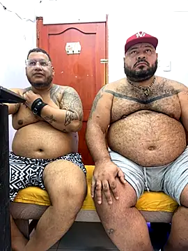 Snapshot of Latino_bigcock chatting on September 27, 2025, 1:45 am Latino bigcock online show from September 27, 2025, 1:45 am