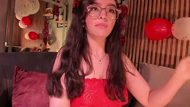 Eva Macalliter online show from February 15, 2026, 7:51 am