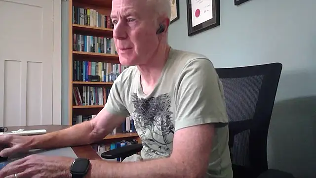 jiggy77777 online show from February 18, 2026, 12:19 am