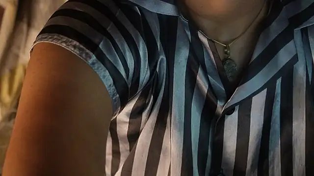 Snapshot of -AyeshaSinghania- chatting on October 29, 2025, 5:34 pm -AyeshaSinghania- online show from October 29, 2025, 5:34 pm