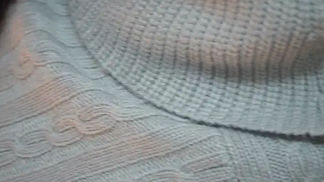 -AyeshaSinghania- online show from December 17, 2025, 5:18 pm