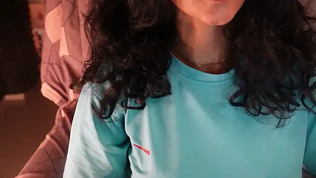 Snapshot of -AyeshaSinghania- chatting on September 17, 2025, 10:28 am -AyeshaSinghania- online show from September 17, 2025, 10:28 am