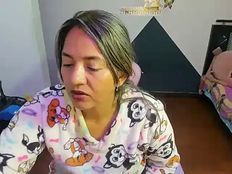 Snapshot of daleska_ayala_1 chatting on October 11, 2025, 5:30 am daleska ayala 1 online show from October 11, 2025, 5:30 am