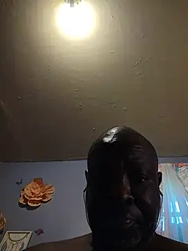 macnificent1fr online show from October 14, 2025, 8:53 pm