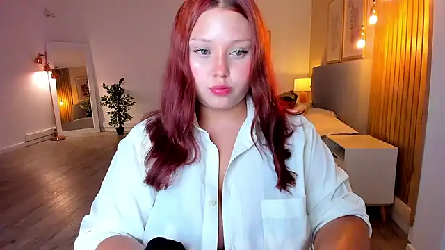 Snapshot of YuliCardona_ chatting on February 3, 2025, 9:18 pm YuliCardona online show from February 3, 2025, 9:18 pm