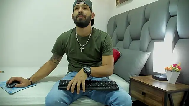 Thiagogomez online show from March 4, 2026, 7:21 pm