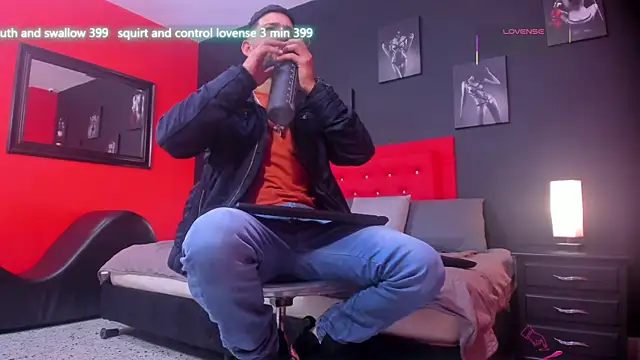 Thiagogomez online show from November 15, 2025, 12:20 pm