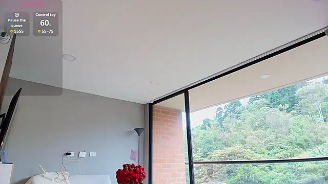 Helenbronwx online show from November 23, 2025, 3:11 pm