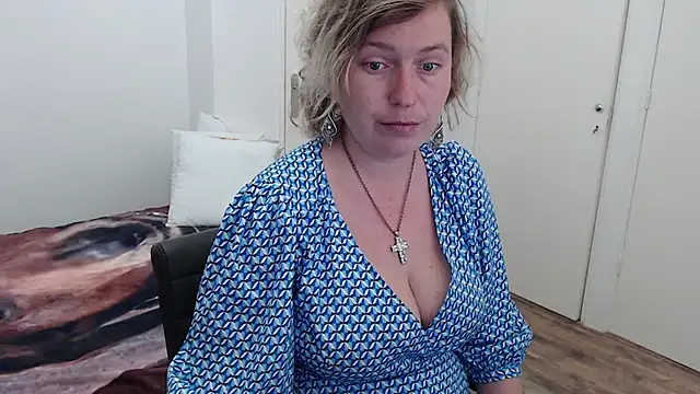 cumfun online show from February 17, 2026, 9:28 am