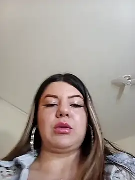 Karla Rodriguezx online show from November 4, 2025, 12:53 pm