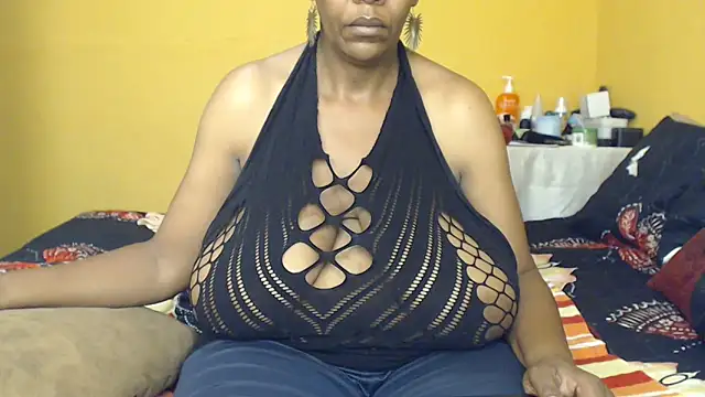 Snapshot of bustykelly chatting on March 2, 2026, 10:55 am bustykelly online show from March 2, 2026, 10:55 am