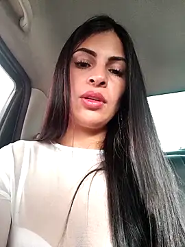 Snapshot of Astrid-- chatting on February 17, 2025, 11:00 pm Astrid-- online show from February 17, 2025, 11:00 pm