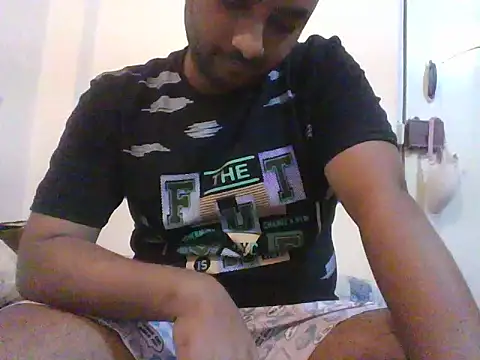 Snapshot of Nunnu_0 chatting on October 31, 2025, 8:16 pm Nunnu 0 online show from October 31, 2025, 8:16 pm