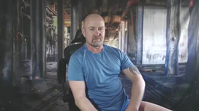 ManlyPrisonGuy online show from April 4, 2026, 2:12 pm