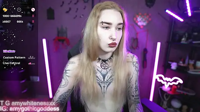 amywhitenessxx online show from June 13, 2026, 4:38 pm