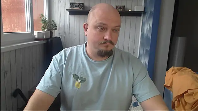 Snapshot of Pandasky chatting on February 9, 2025, 7:37 am Pandasky online show from February 9, 2025, 7:37 am