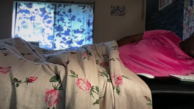 Yagurl  west online show from January 6, 2026, 6:23 pm