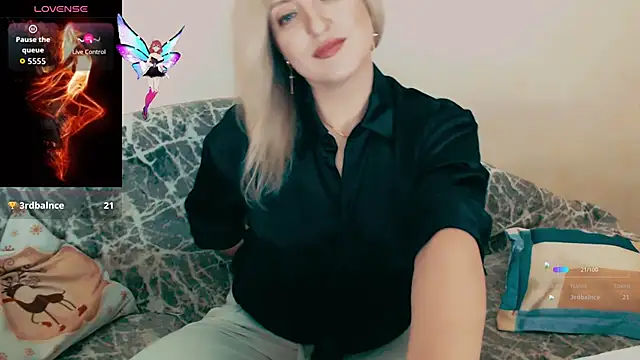 ElysonLang online show from November 15, 2025, 9:30 pm