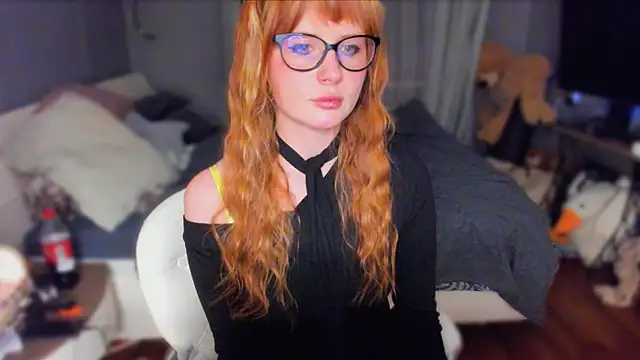 KlementinaBbG online show from December 14, 2025, 8:36 pm