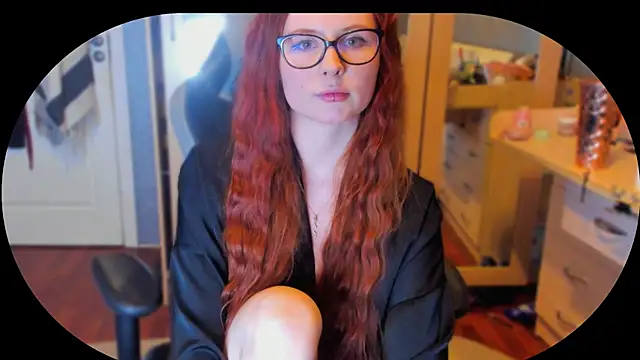 KlementinaBbG online show from February 5, 2025, 7:53 pm