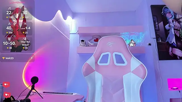 KristinWall online show from February 19, 2025, 11:46 pm