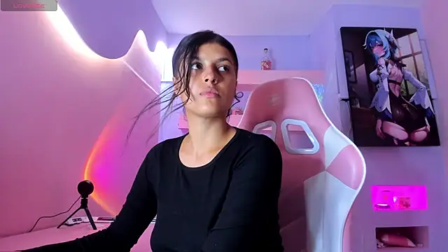 KristinWall online show from March 9, 2025, 8:31 pm