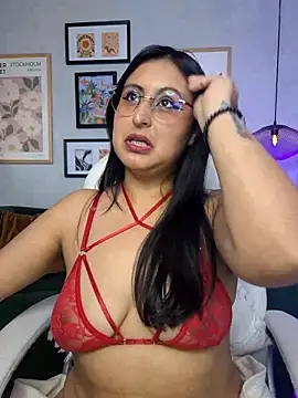 Snapshot of Amber_gold_ chatting on March 3, 2025, 5:41 pm Amber gold online show from March 3, 2025, 5:41 pm